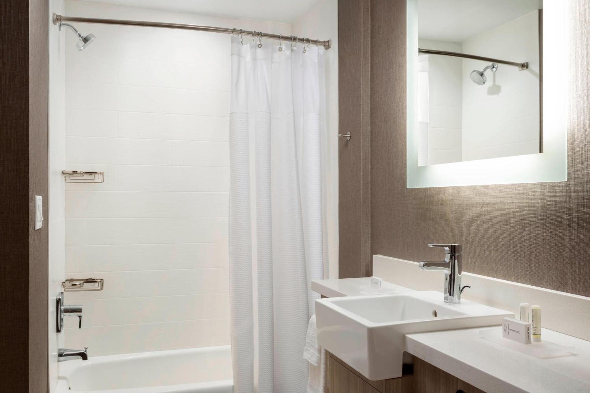 Springhill Suites By Marriott Belmont Redwood Shores Екстериор снимка